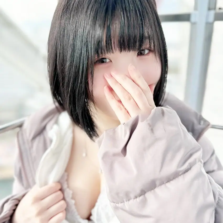 FC2-PPV-4637187 - 50% OFF! A solo scene featuring a girl from a long-established Kanazawa ryokan ♡ Baby-faced and naturally endowed with G-cup breasts! We'll defile the insides of the purest, most sheltered amateur in Maru