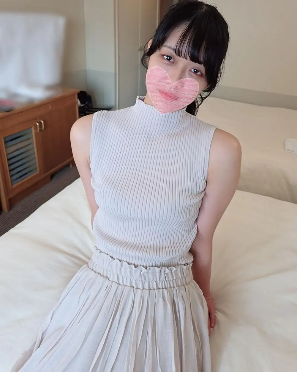 FC2-PPV-4735355 - Exclusive Sale: 50% OFF! *Special Price → 990 points, plus an additional 50% [Free] Explosive Endless Firing!! "Heh heh, you better remember this!!" Maki-chan screams in this cuckold roleplay ★ Stunning f