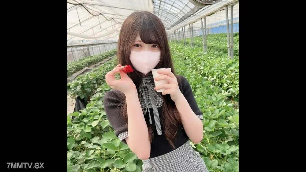 FC2-PPV-4499303 - First Shoot / Exterior! Limited to 3 Days! She was supposed to go out, eat some strawberries, and have a good time, but... her cute smile melted the cum in her mouth, and she gave the student a second raw