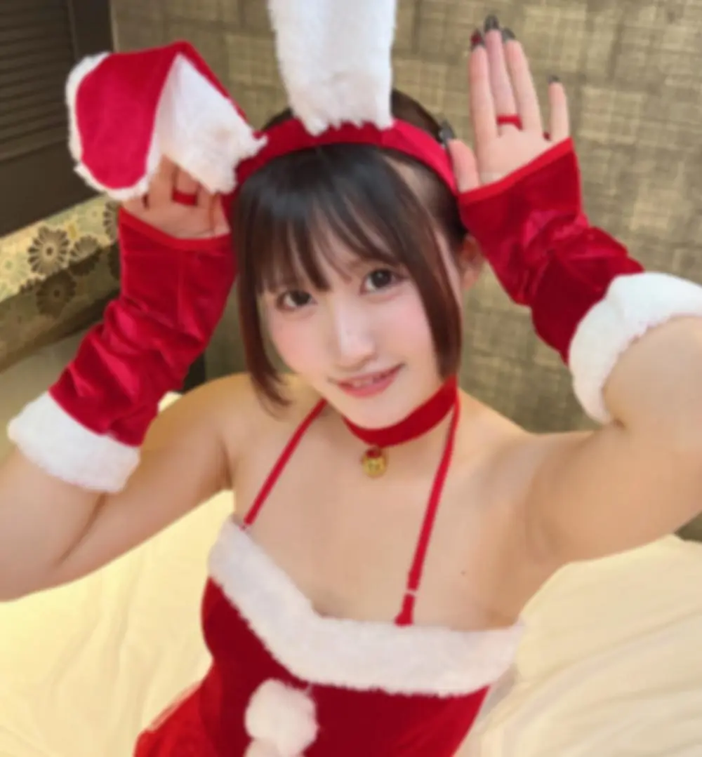 FC2-PPV-4818123 - [Two Special Titles!] An amateur band’s natural G-cup beauty of a vocalist brightens up Christmas Eve in a Santa costume. She captivates me with her stunning, golden-ratio figure. The special recital feat